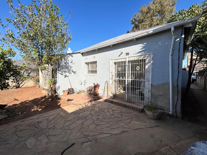 4 Bedroom Property for Sale in Kenilworth Western Cape